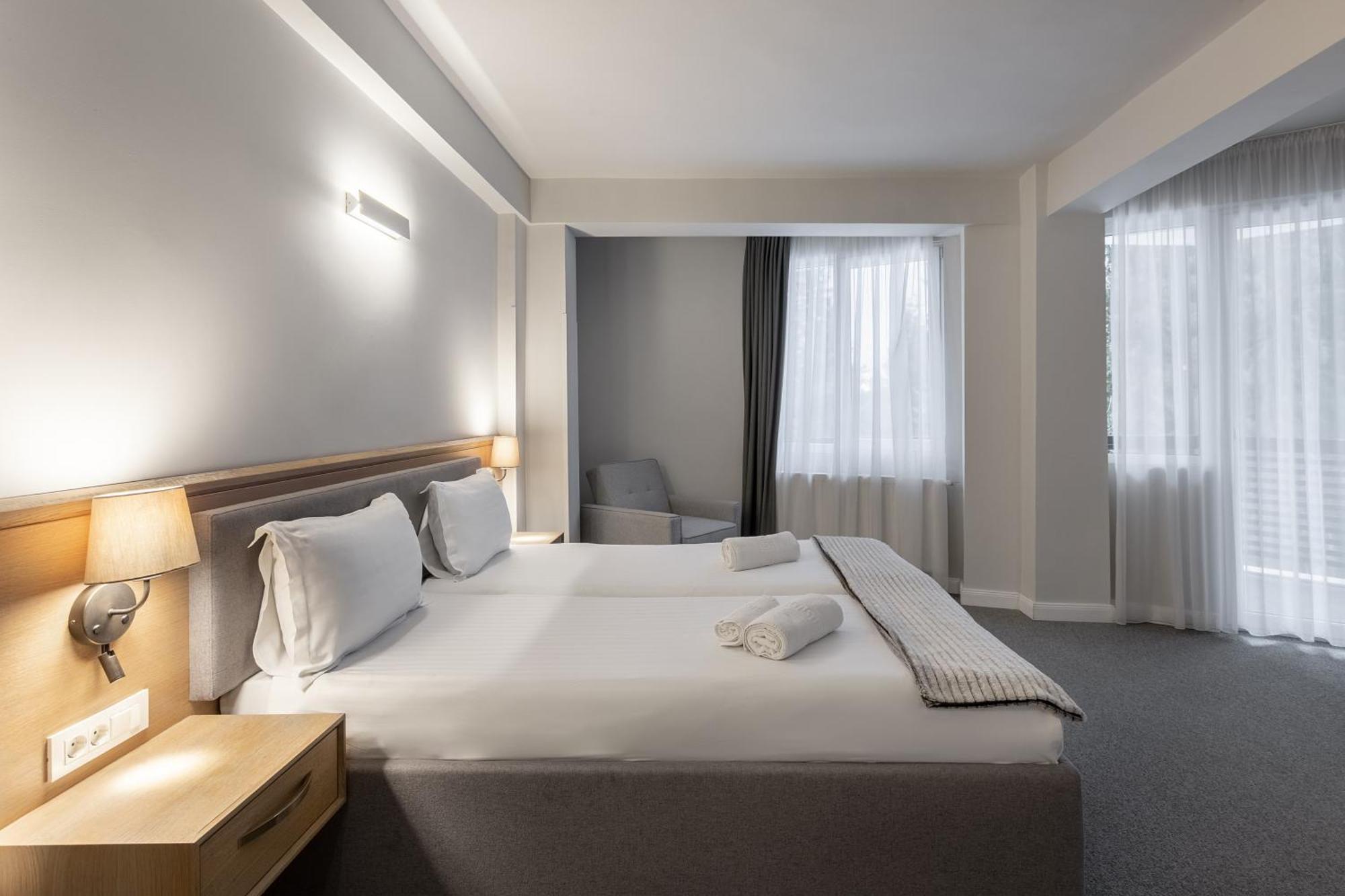 Hotel Eden 3 & Eden 4 à Predeal Extérieur photo