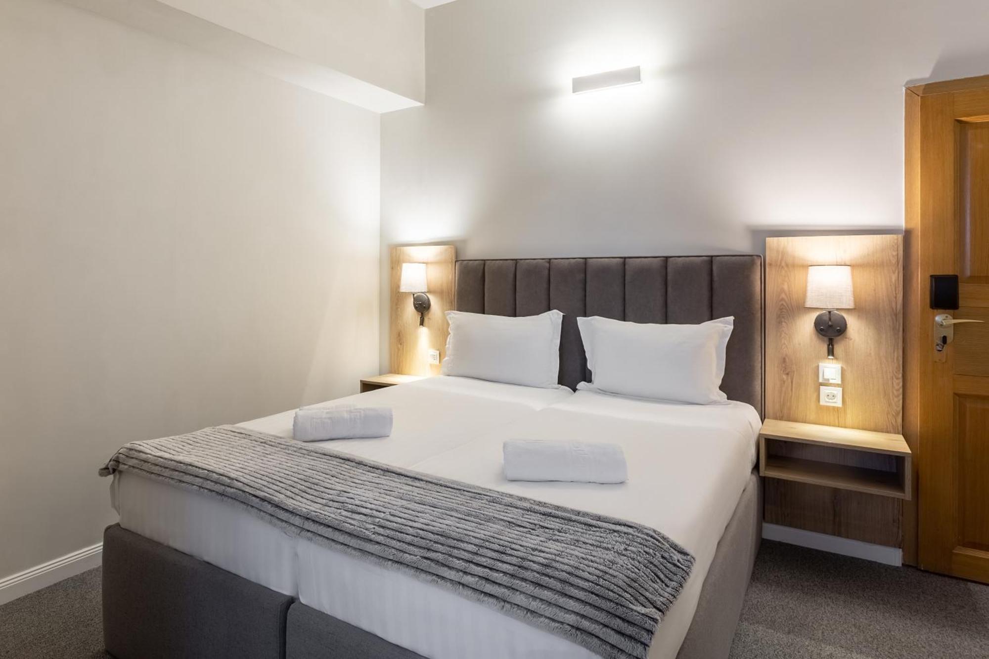 Hotel Eden 3 & Eden 4 à Predeal Extérieur photo