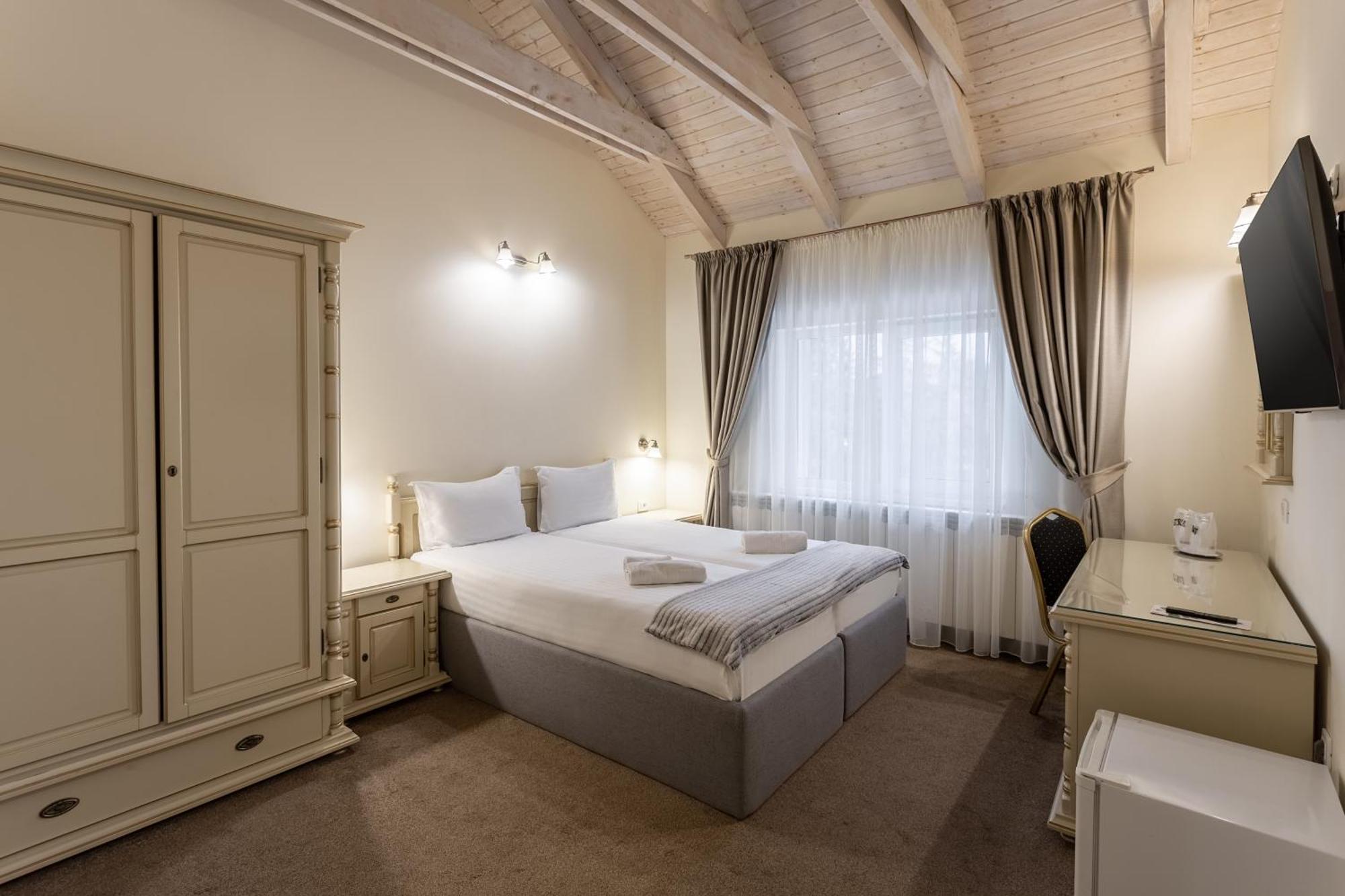 Hotel Eden 3 & Eden 4 à Predeal Extérieur photo
